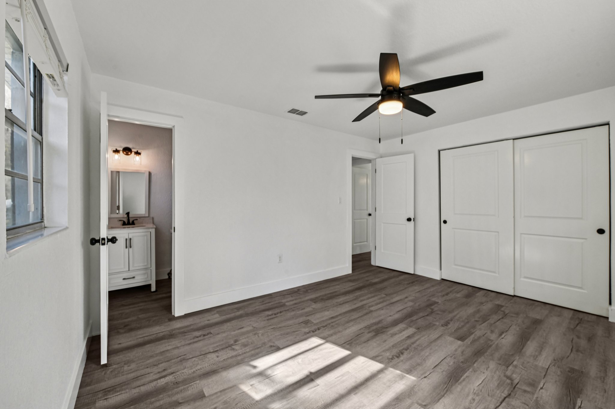 Redbud Rd-S0801-027.jpg