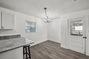 Redbud Rd-S0801-016.jpg