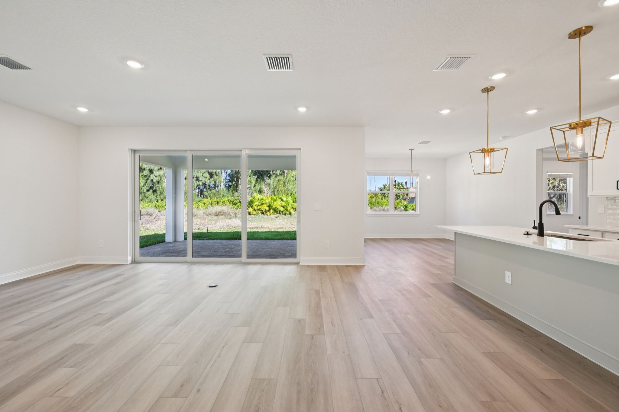 South Florida-Hampton Park- 5633 Hampton Park Cir Vero Beach South FL 32966-006