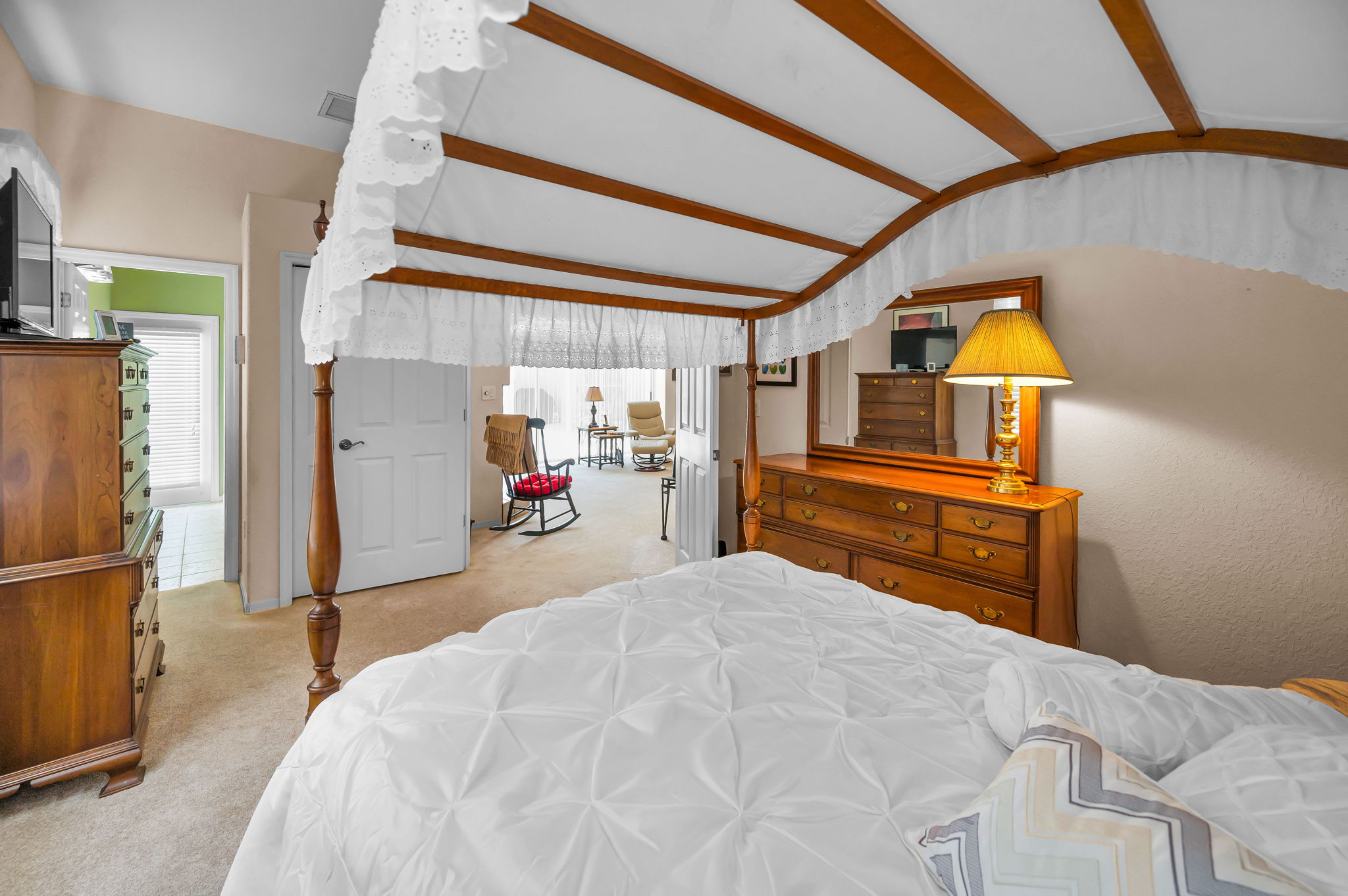 Guest Bedroom2b