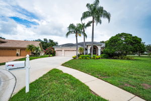 Front Exterior6