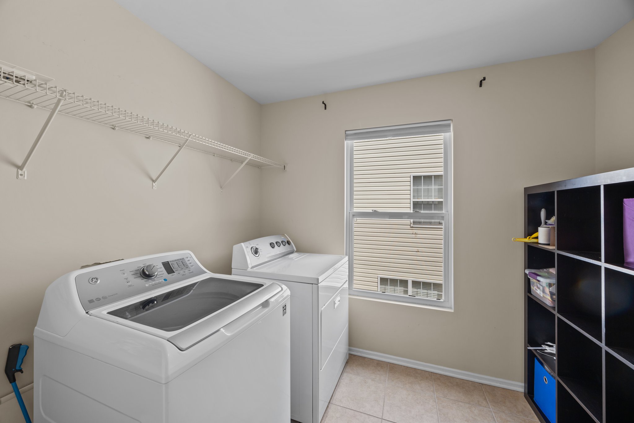 Spacious laundry room