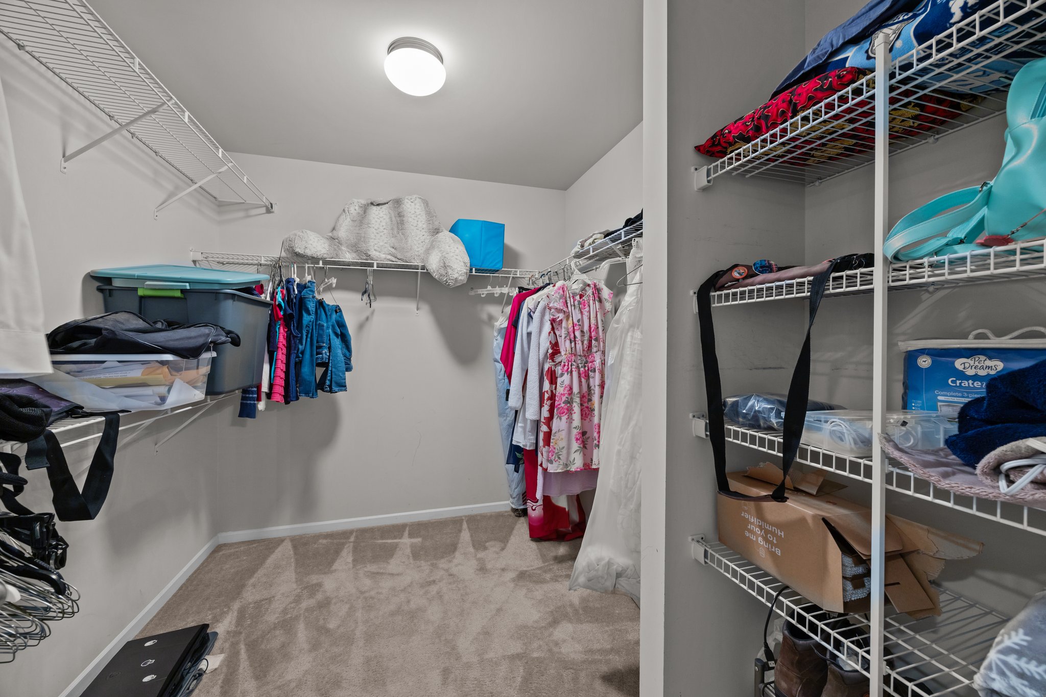 Primary bdrm closet