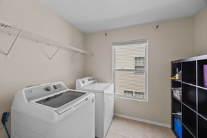 Spacious laundry room