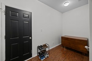 Mudroom w/possible desk area