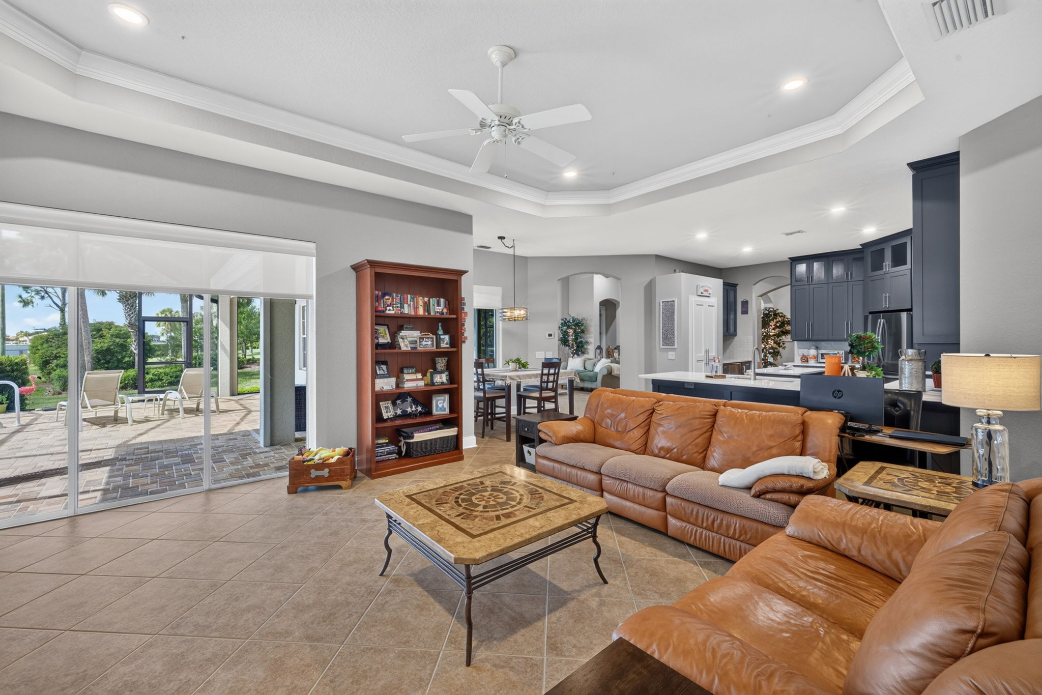 Family Room 4 of 4