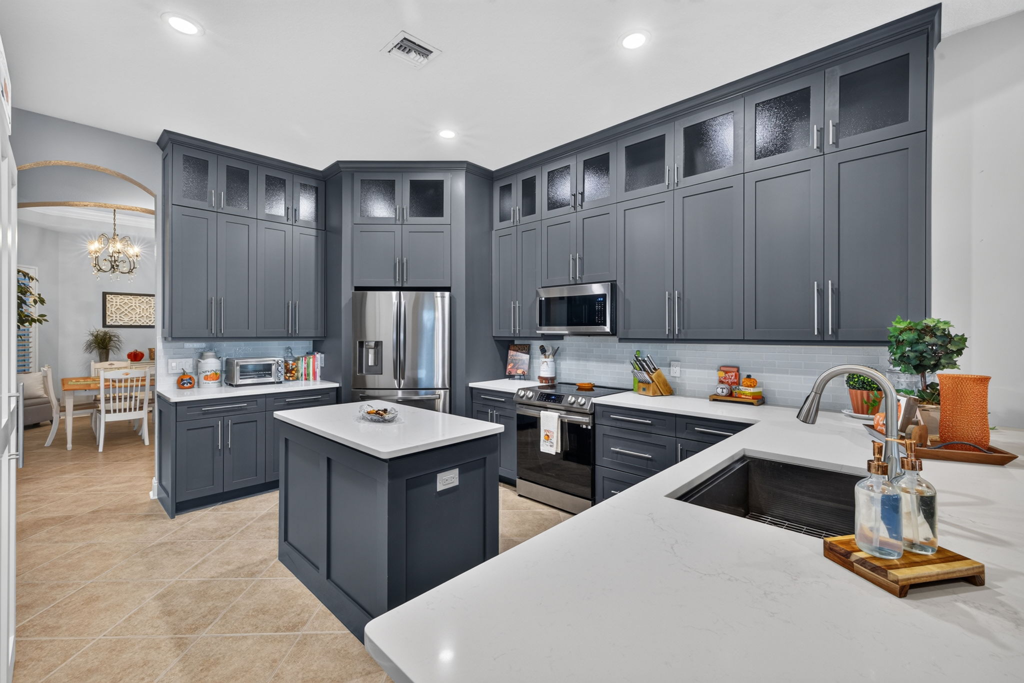 Kitchen 1 of 4