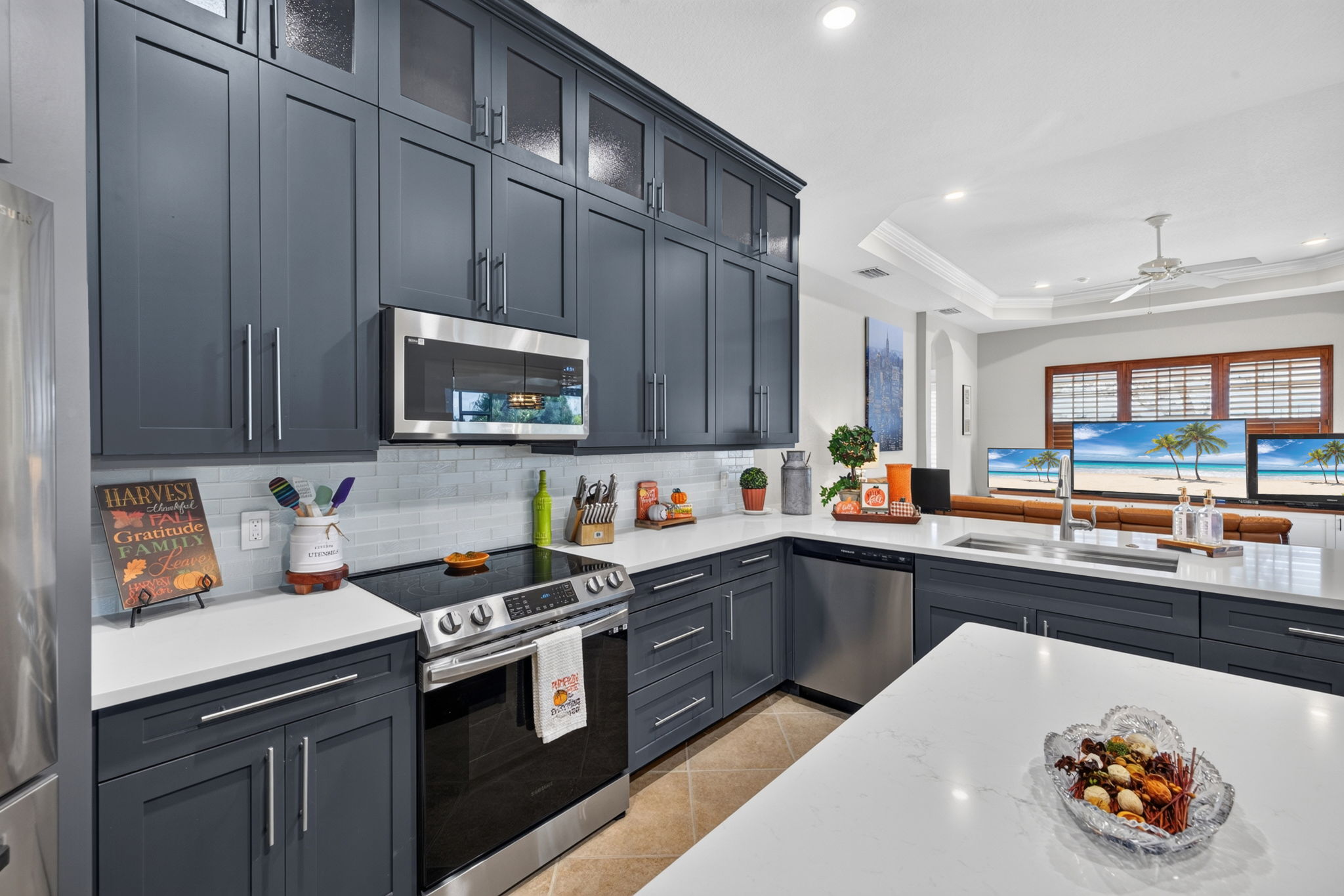 Kitchen 3 of 4