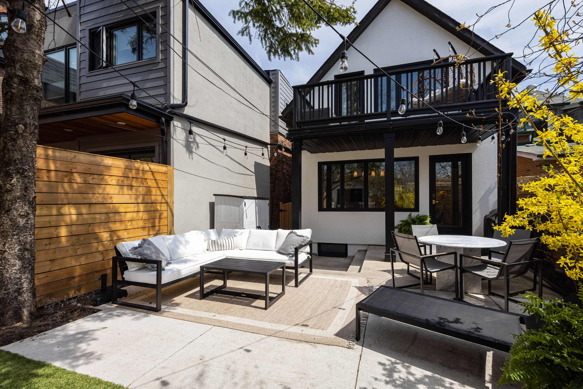 Toronto property showcase — delivered property photograph 60