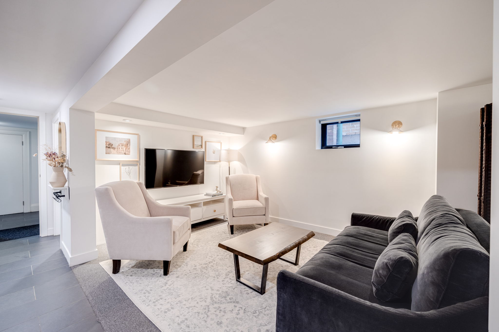 Toronto property showcase — delivered property photograph 44