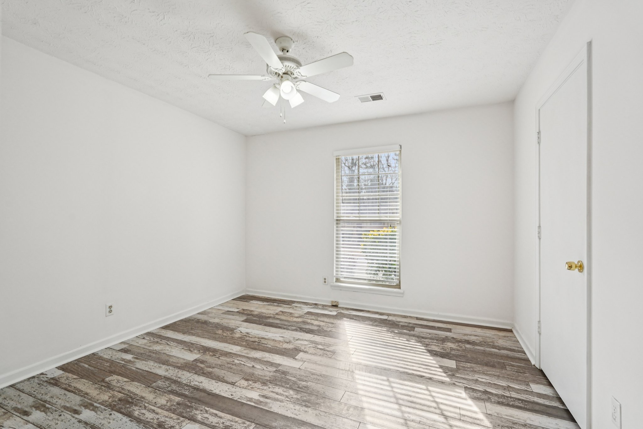 Tate Creek Ct-S3001-025.jpg