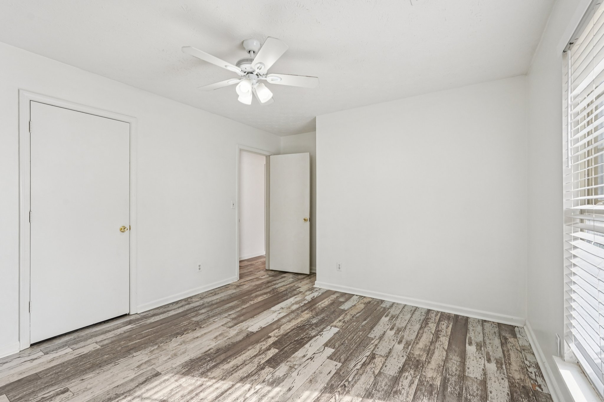 Tate Creek Ct-S3001-028.jpg