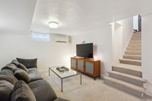 27_Interior