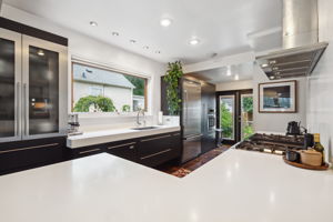 13_Interior