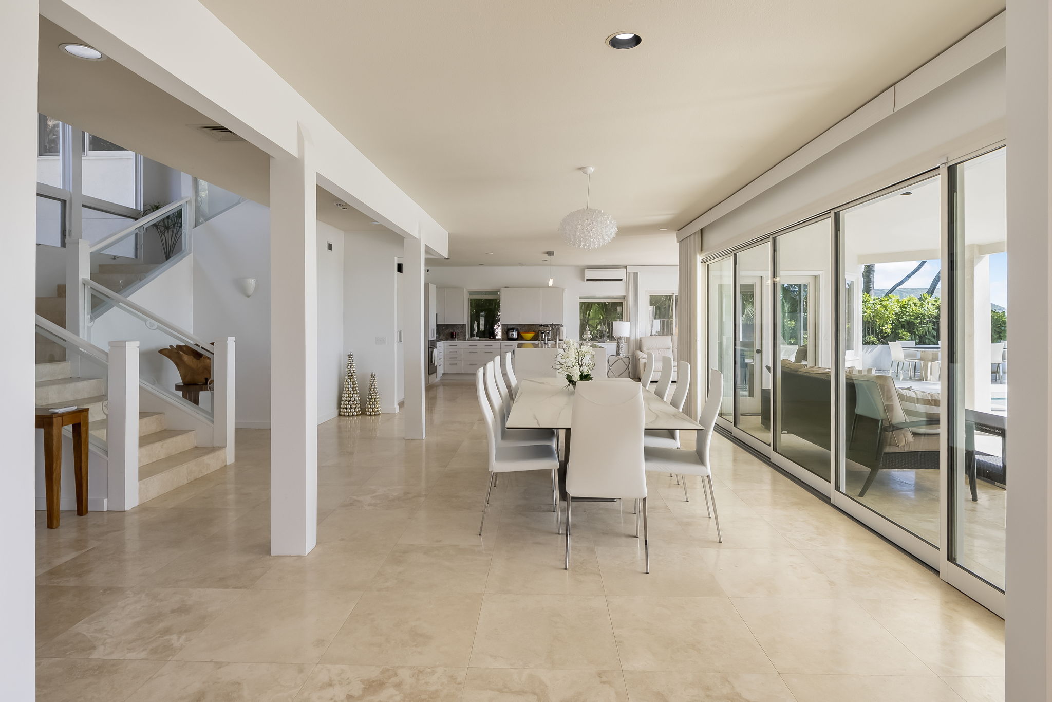 5641 Kalanianaʻole Hwy, Honolulu, HI 96821, USA Photo 10