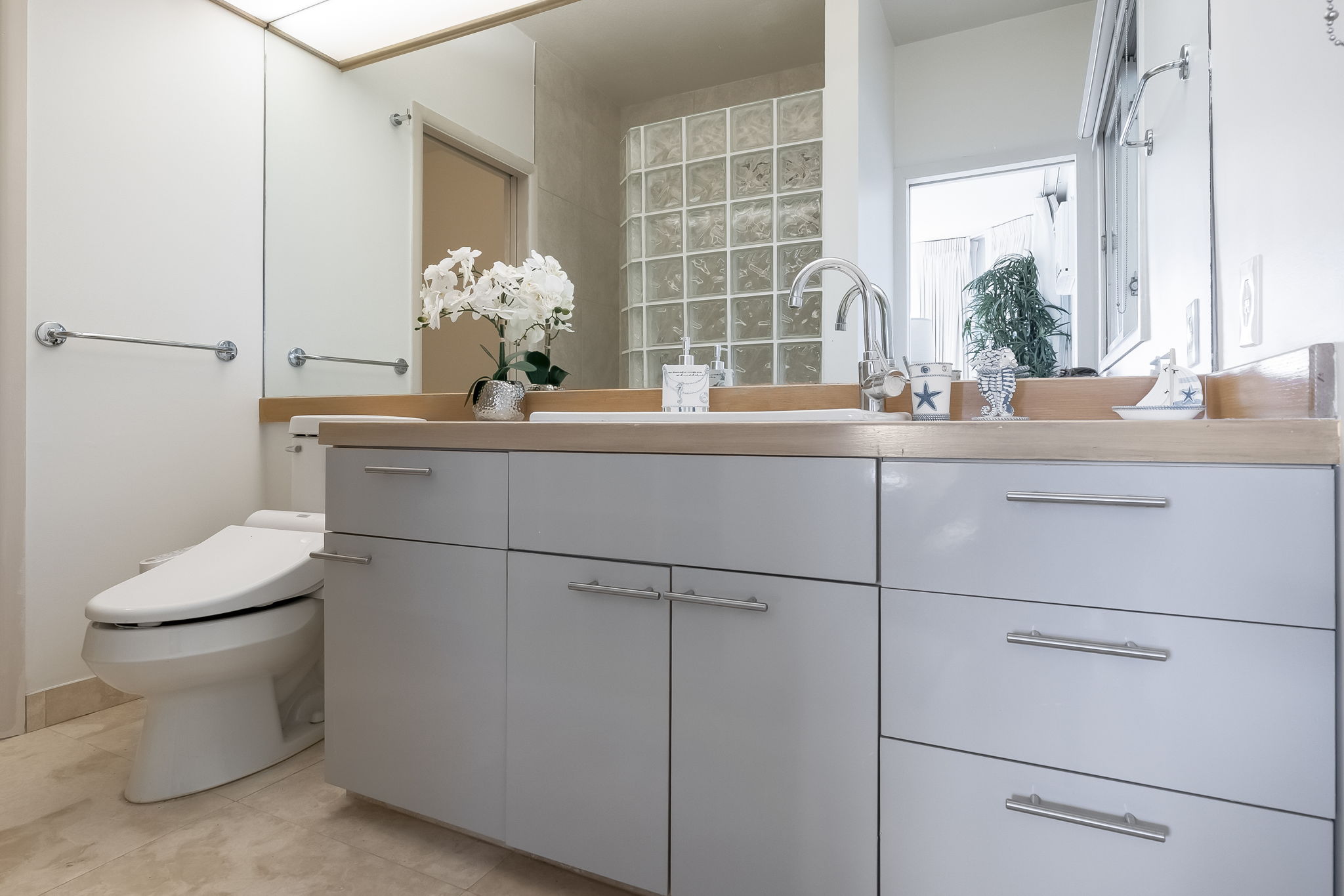 3rd Bedroom's ensuite bathroom