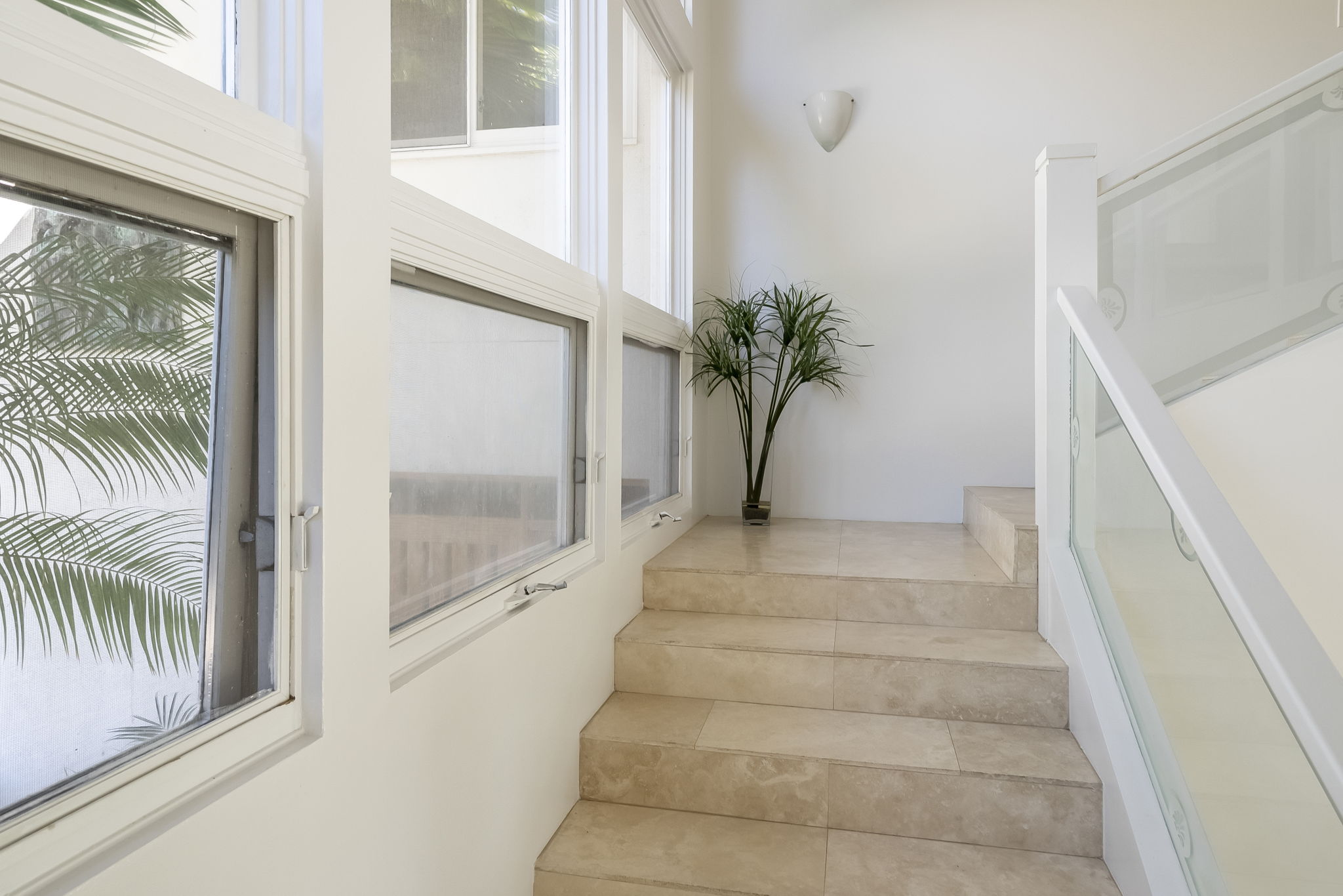 Stairwell to the upstairs XXL ensuite