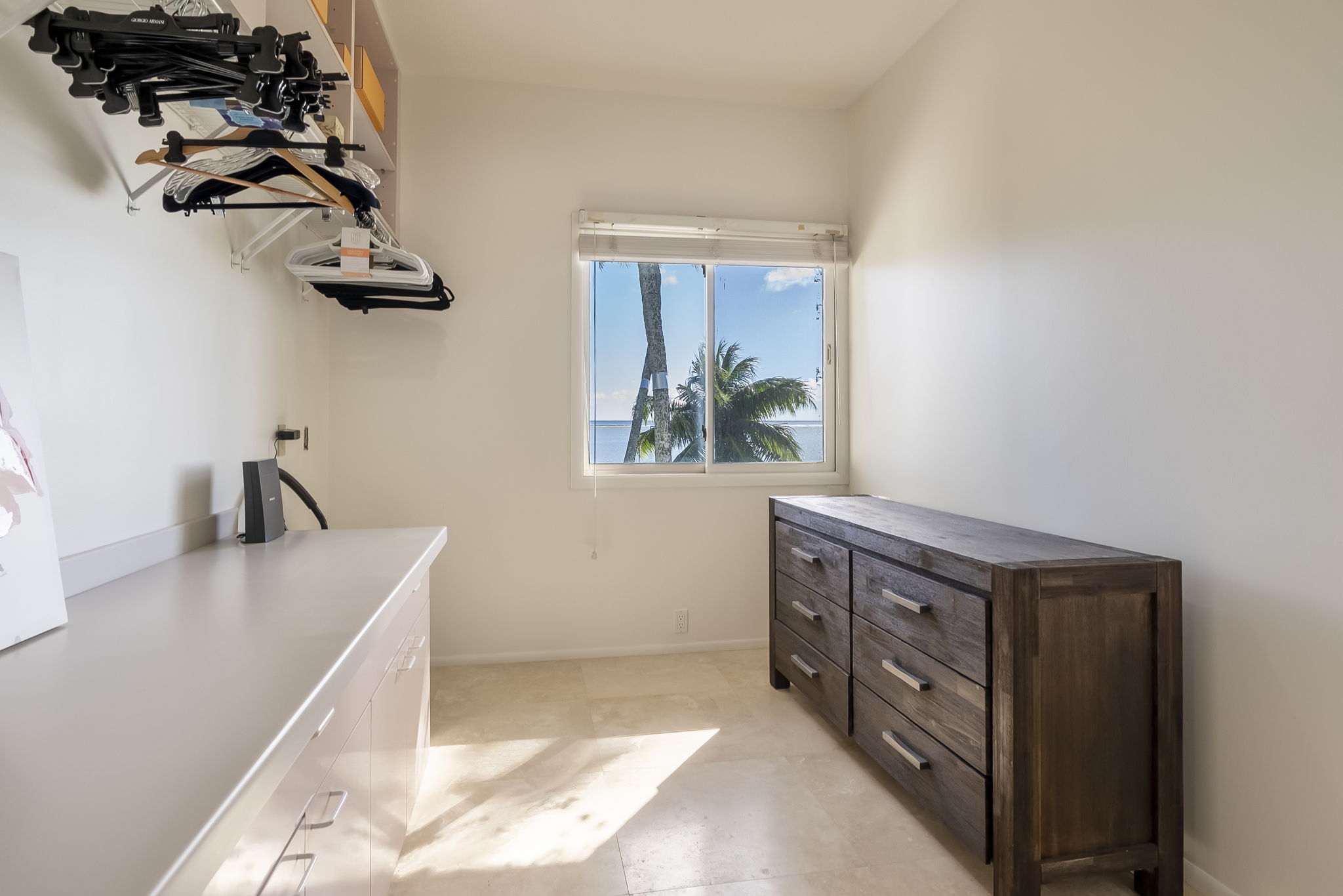 XXL closet / bonus room