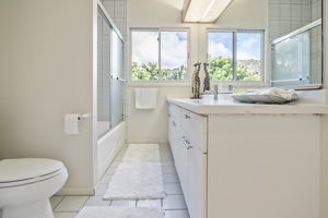 5641 Kalanianaʻole Hwy, Honolulu, HI 96821, USA Photo 101