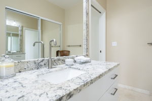 5641 Kalanianaʻole Hwy, Honolulu, HI 96821, USA Photo 92