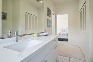 5641 Kalanianaʻole Hwy, Honolulu, HI 96821, USA Photo 104
