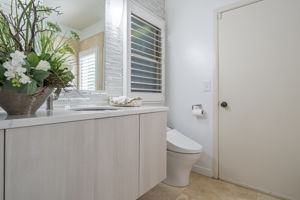 5641 Kalanianaʻole Hwy, Honolulu, HI 96821, USA Photo 82