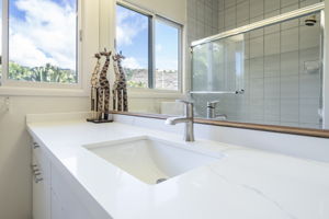 5641 Kalanianaʻole Hwy, Honolulu, HI 96821, USA Photo 102
