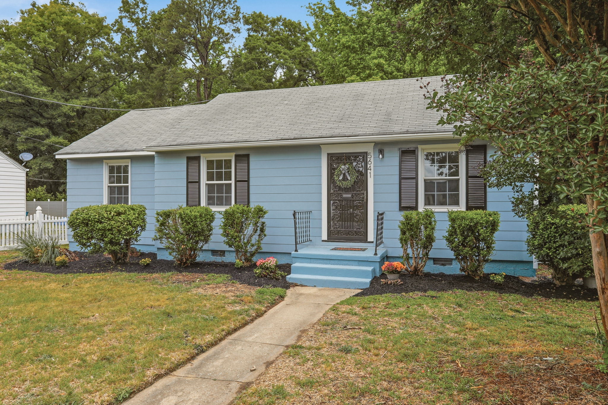 01-Exterior Front