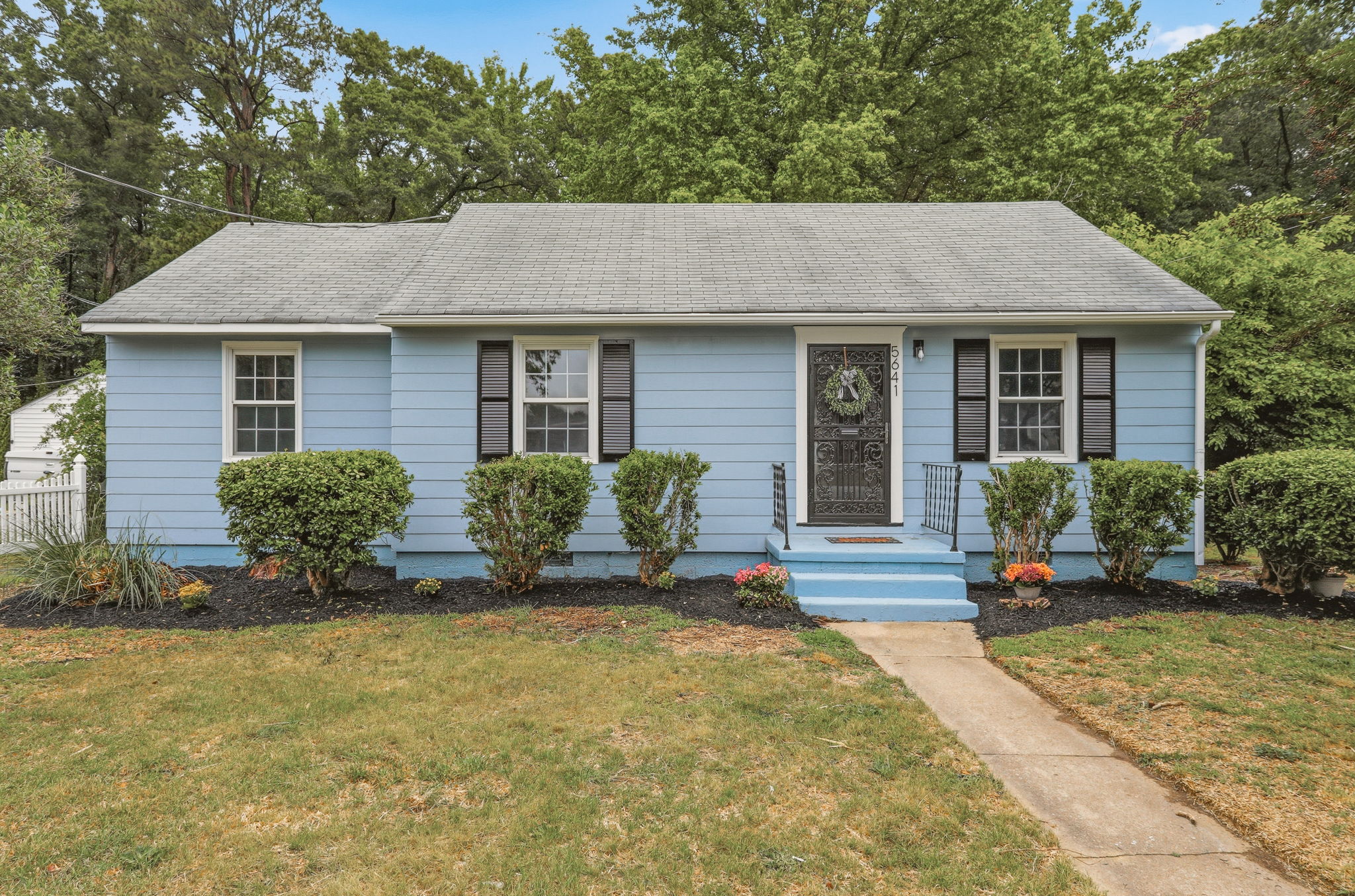 02-Exterior Front