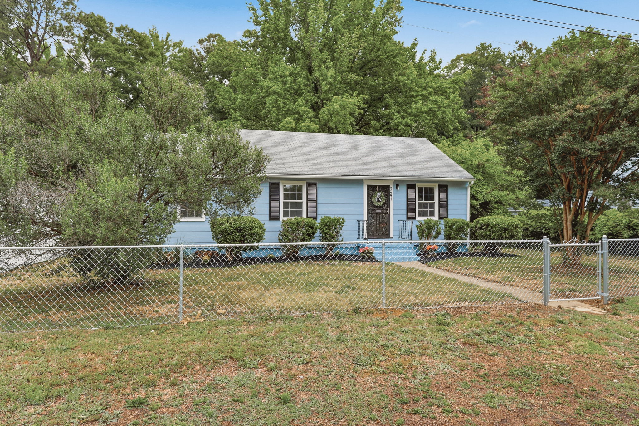 03-Exterior Front