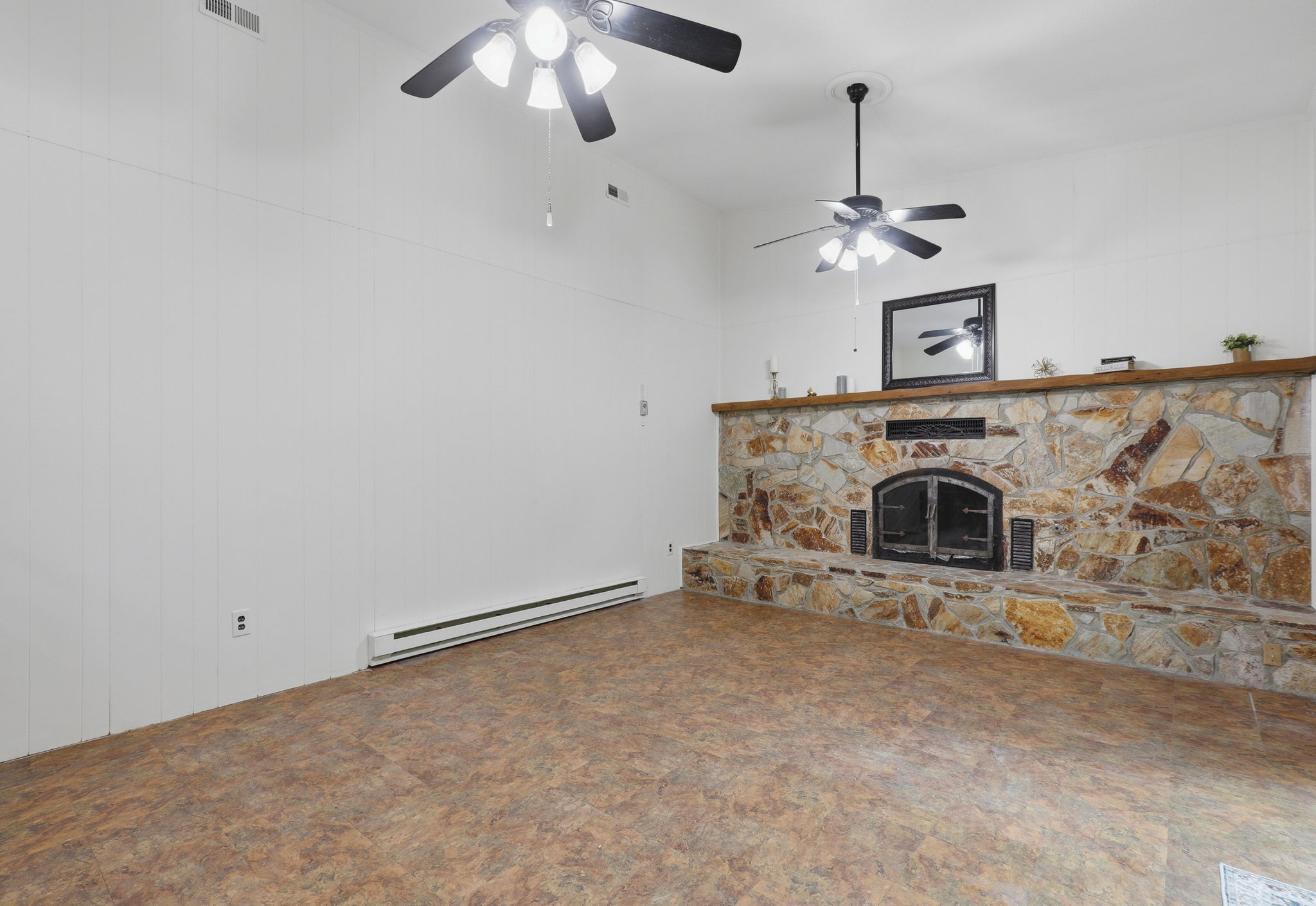 10-Family Room