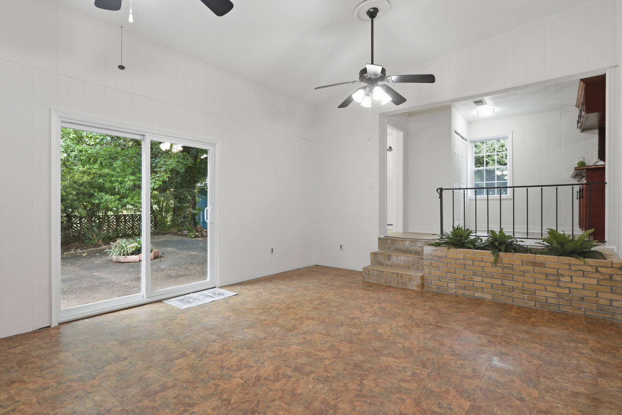12-Family Room