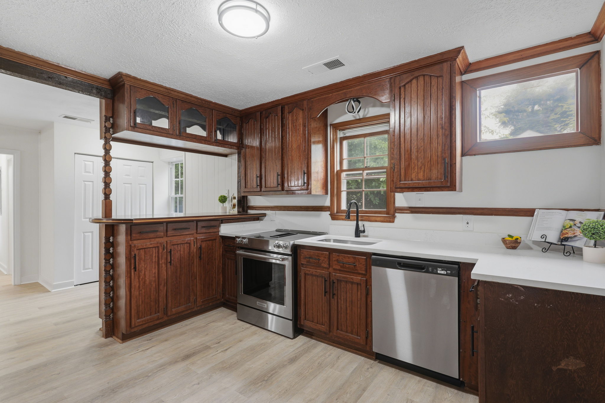 14-Kitchen
