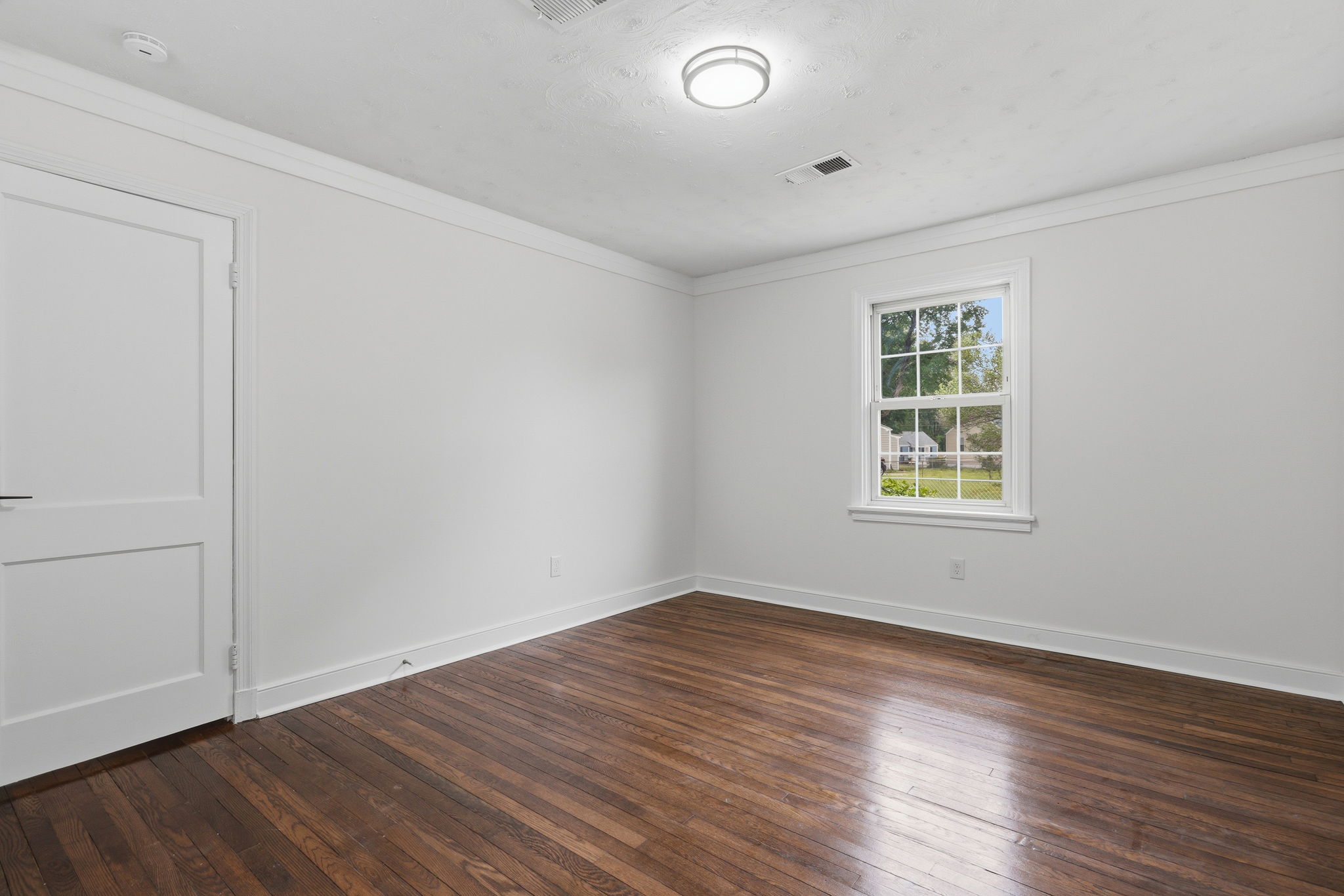 20-Primary Bedroom