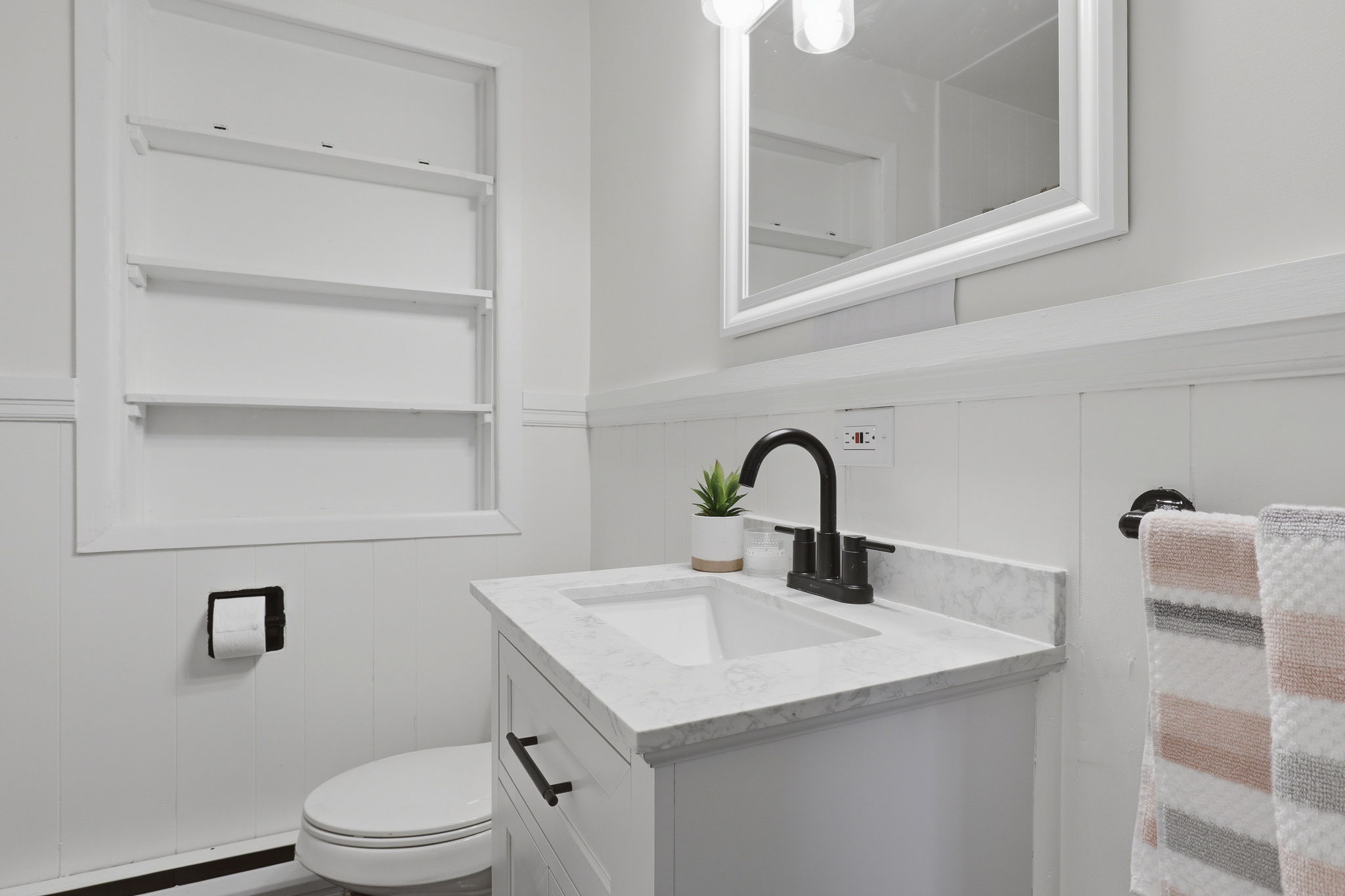 21-Hall Bath