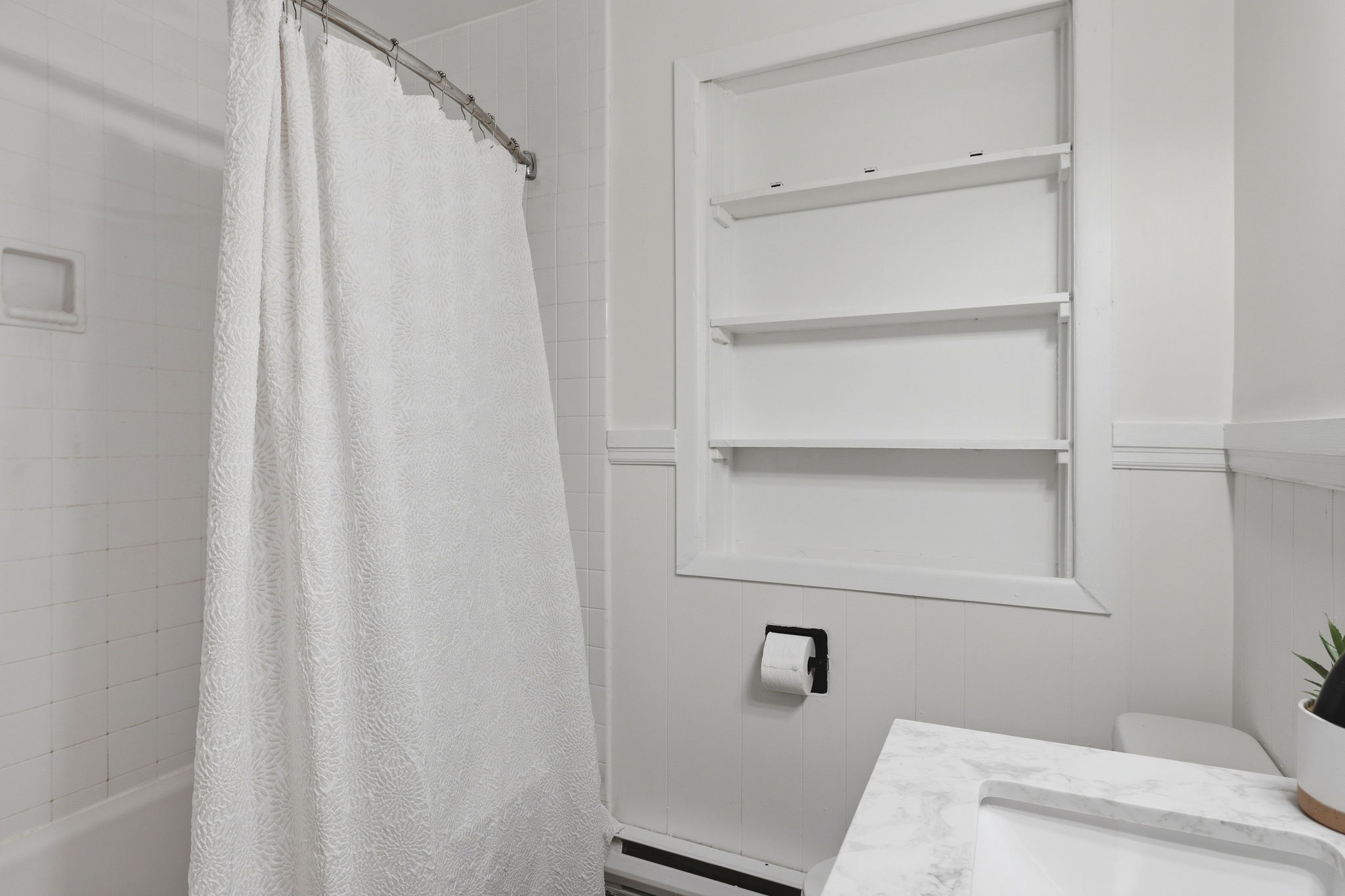 22-Hall Bath