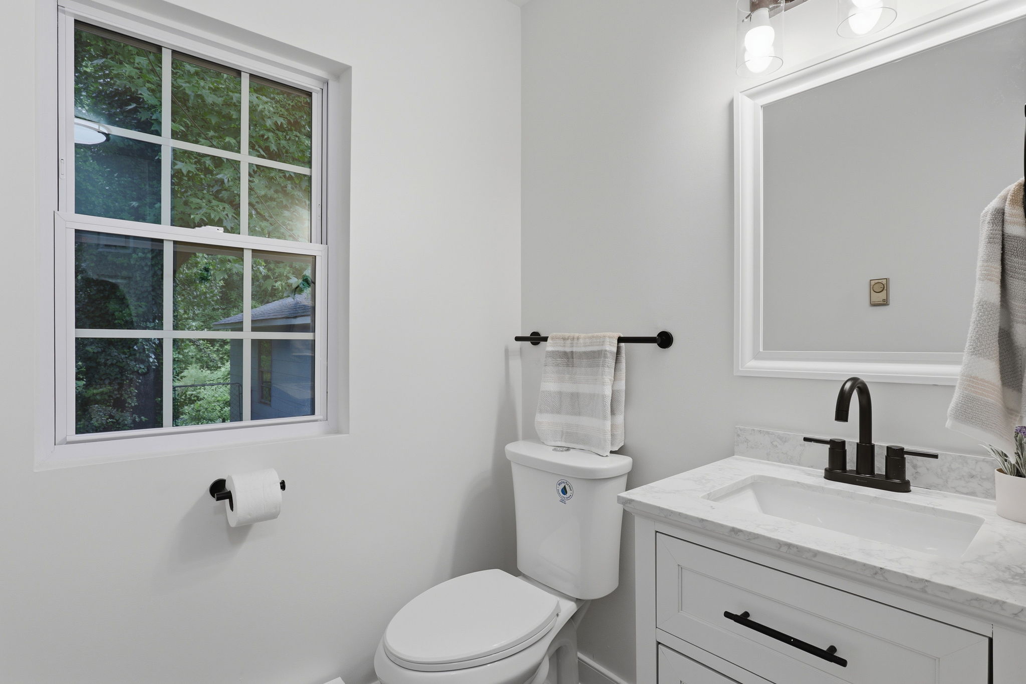 25-Hall Bath