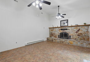 10-Family Room