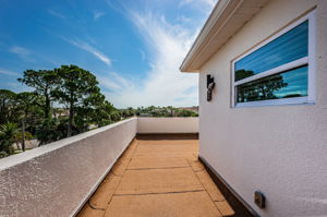 Upper Level Master Bedroom Rear Patio1