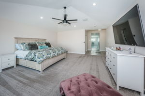 Upper Level Master Bedroom1e