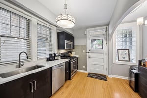5643 N Campbell Ave Unit A-S1905-006.jpg