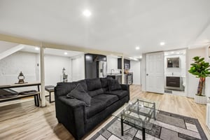 5643 N Campbell Ave Basement-S1905-006.jpg