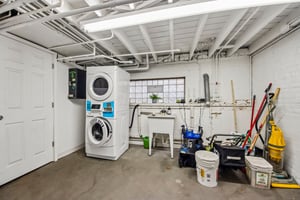 5643 N Campbell Ave Basement-S1905-017.jpg