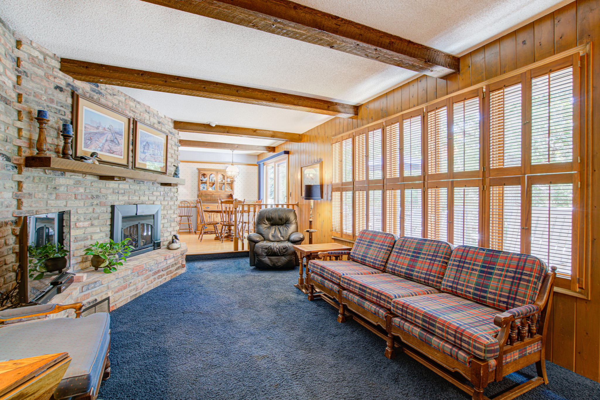 7 Living Room 2