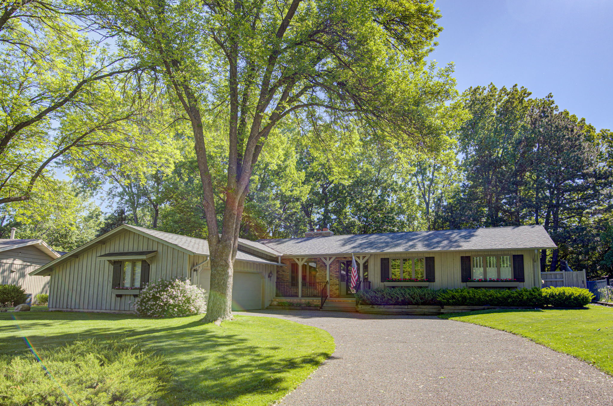 5 Exterior front