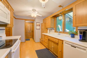 10 Kitchen 2