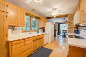 9 Kitchen 1