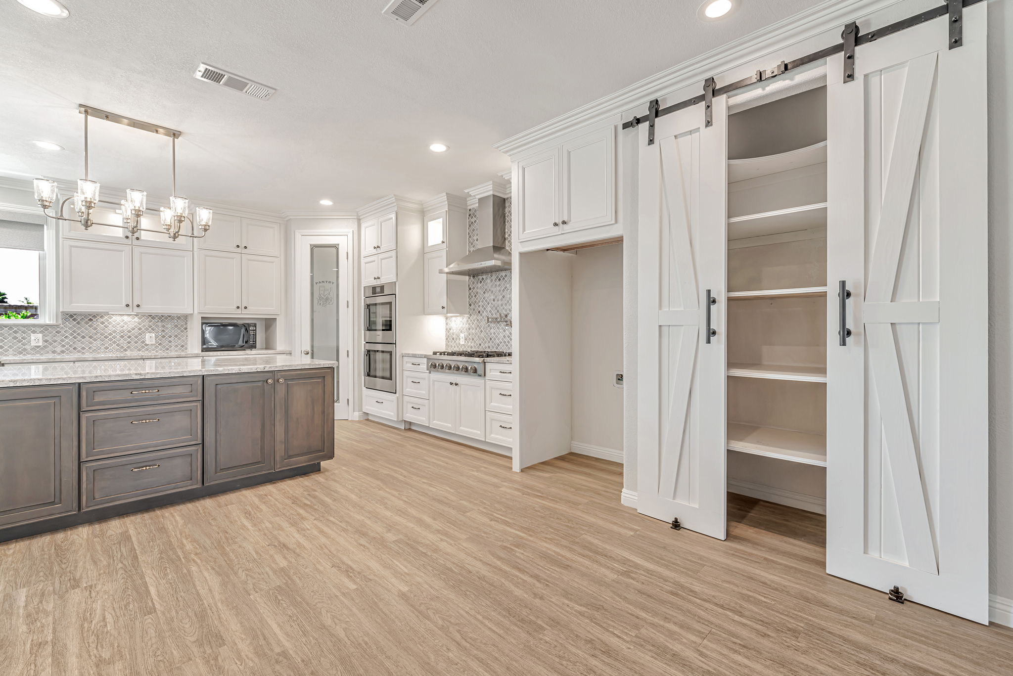 015_5647 Arcadia Cir