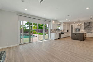 008_5647 Arcadia Cir