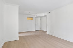 Amaya Dr 118-S2108-007.jpg